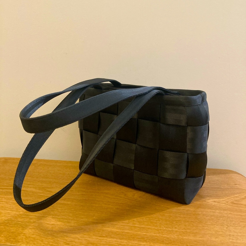 Harvey’s Original Seatbelt Bag Tote